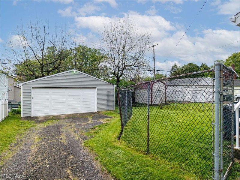 1633 Glenmount Avenue, Akron, OH 44301 Photo 6