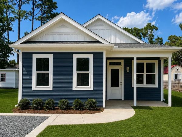 4388 Sweetbay Drive SE, Southport, NC 28461