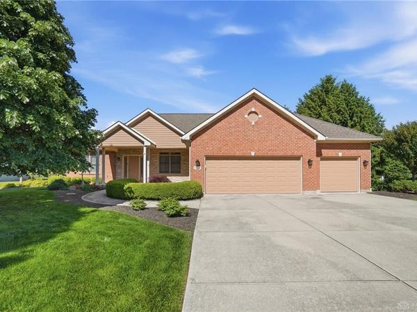 1952 Barnhart Road, Troy, OH 45373