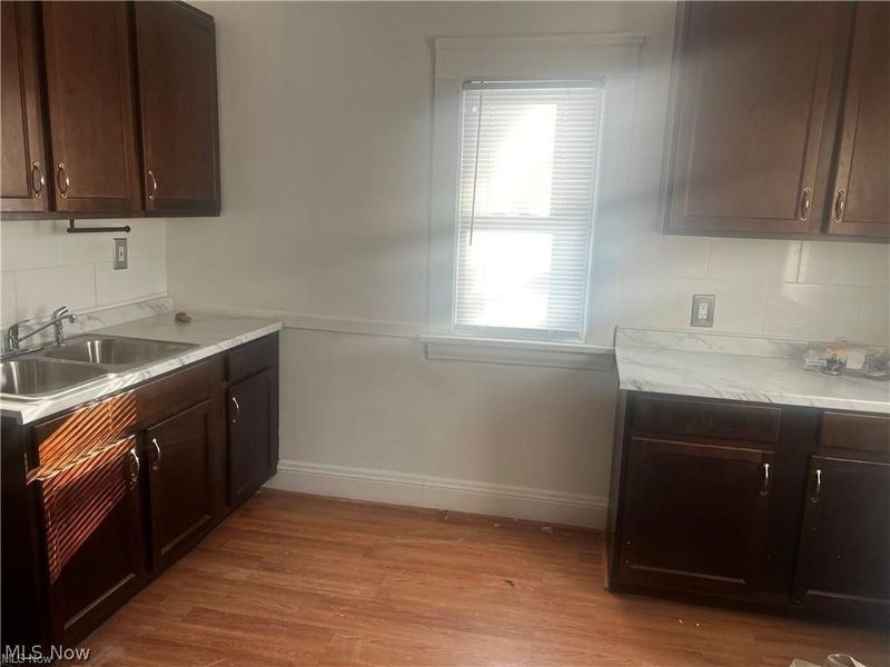 14208 Kingsford Avenue, Cleveland, OH 44128 Photo 7