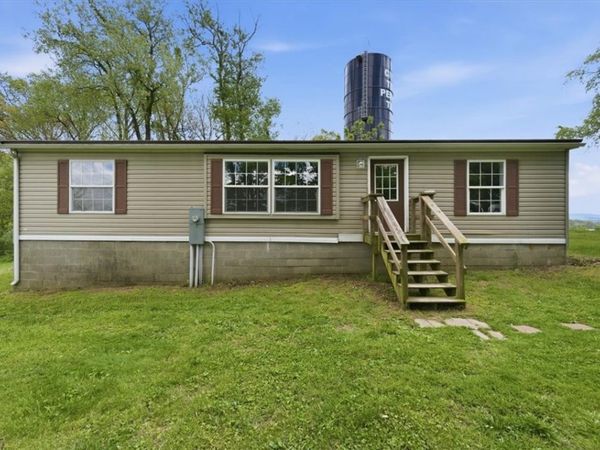 144 Circle Dr, Homer City, PA 15748