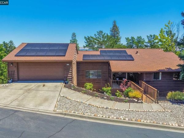 10 Swansea Ln , Pleasant Hill, CA 94523