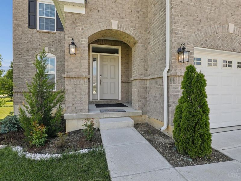 8201 Stone Drive, West Chester, OH 45241 Photo 3
