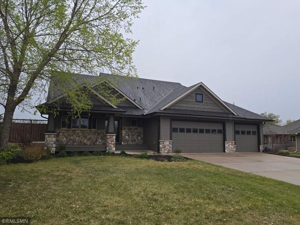38270 Everett Avenue , North Branch, MN 55056