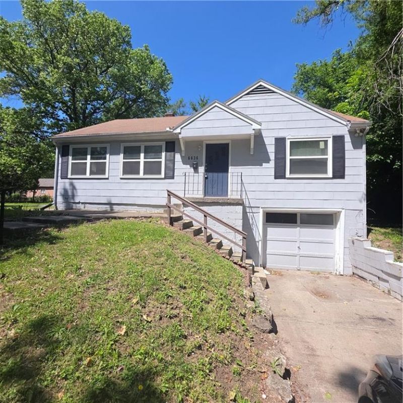 6636 Flora Avenue, Kansas City, MO 64131 Main Photo