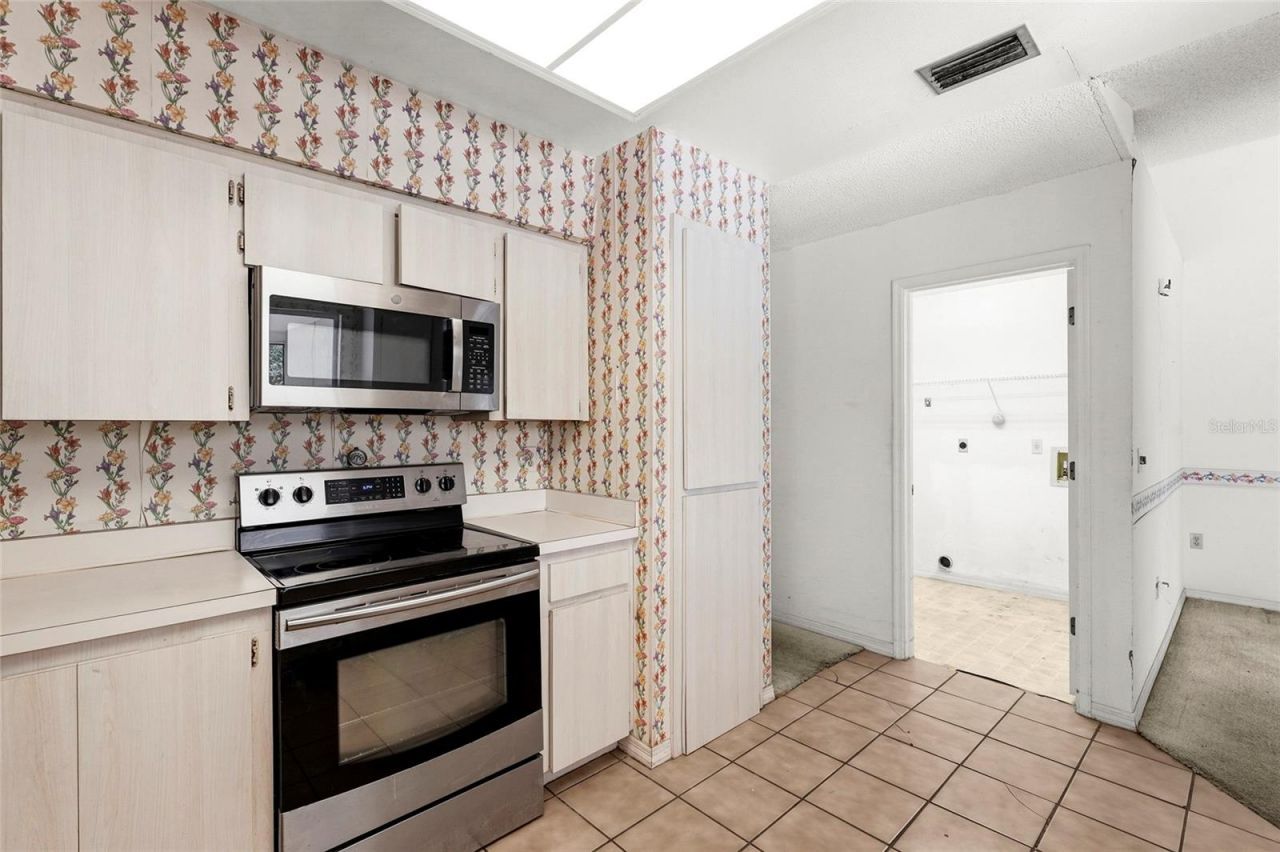 6909 9th Court E, Sarasota, FL 34243 Photo