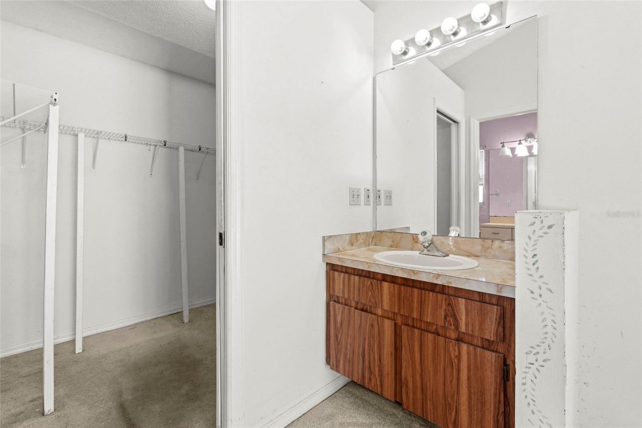 6909 9th Court E, Sarasota, FL 34243 Photo