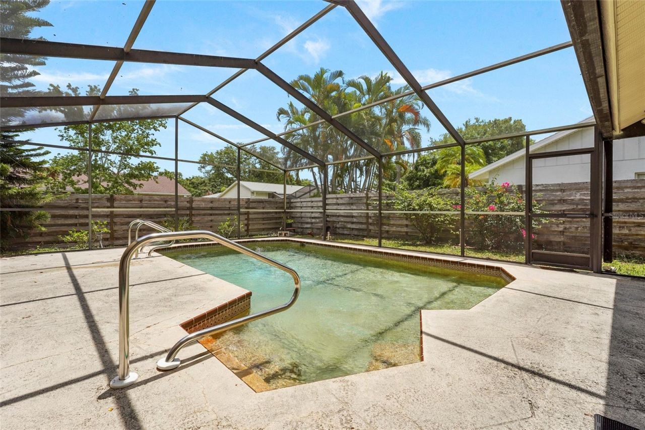6909 9th Court E, Sarasota, FL 34243 Photo