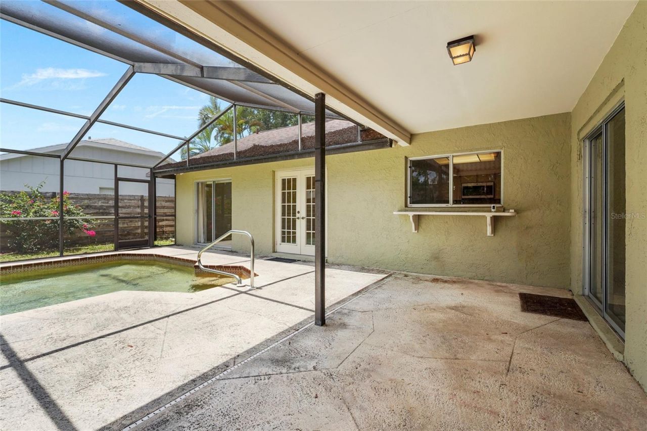 6909 9th Court E, Sarasota, FL 34243 Photo