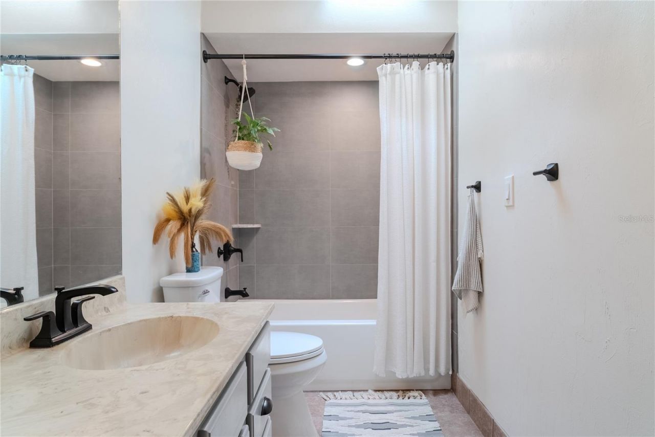 550 Bottlebrush Court , New Smyrna Beach, FL 32168 Photo