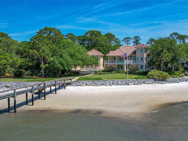 105 LONG POINT Drive , Fernandina Beach, FL 32034