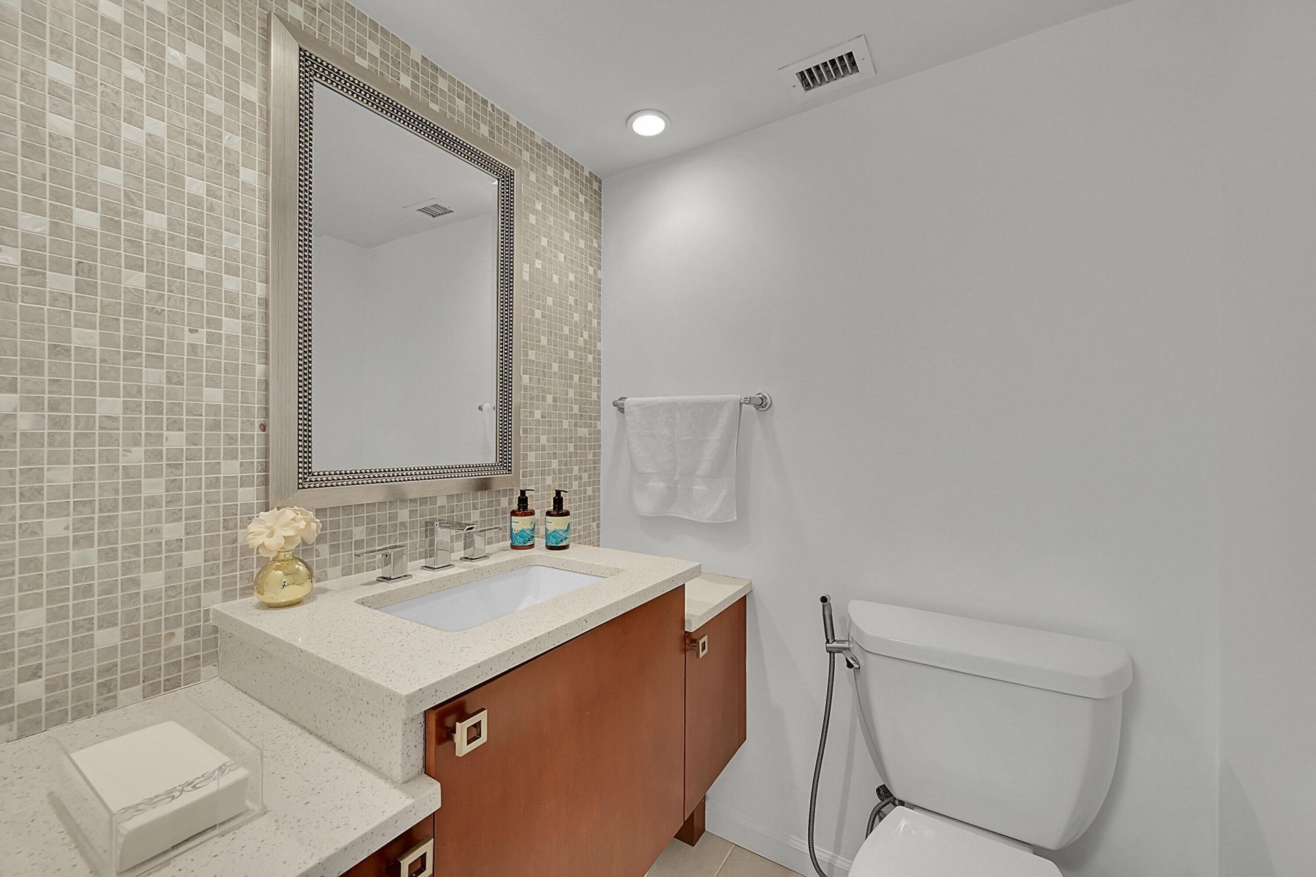 2871 N Ocean Boulevard, Unit D302, Boca Raton, FL 33431 Photo