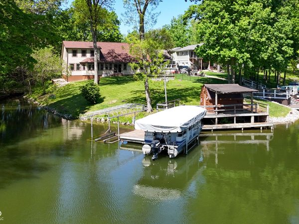 175 Mill Springs , Coatesville, IN 46121