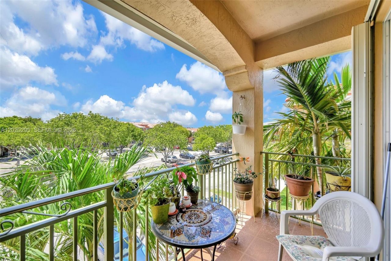 6630 NW 114th Ave, Unit 1538, Doral, FL 33178 Photo