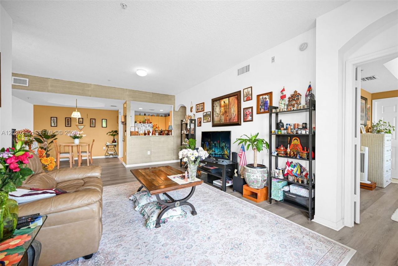 6630 NW 114th Ave, Unit 1538, Doral, FL 33178 Photo