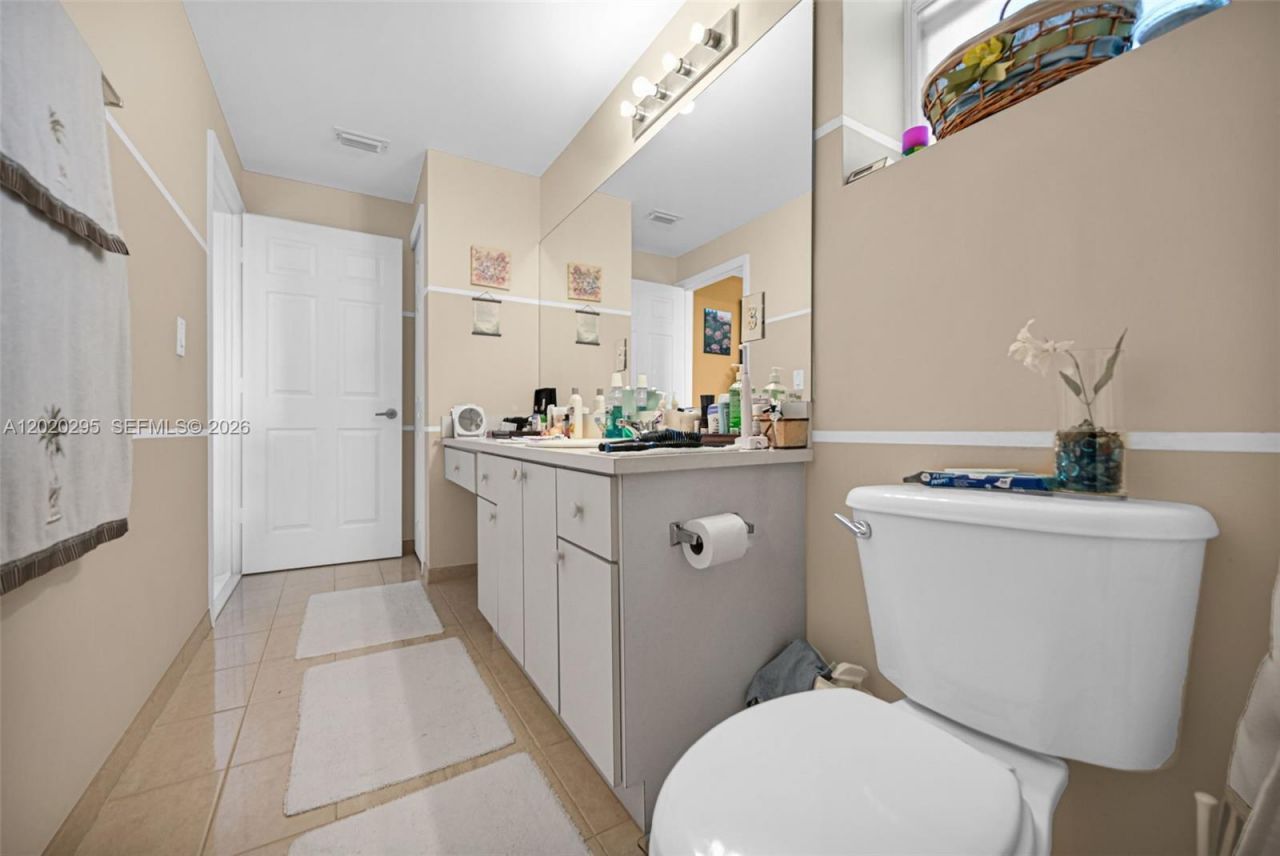 6630 NW 114th Ave, Unit 1538, Doral, FL 33178 Photo