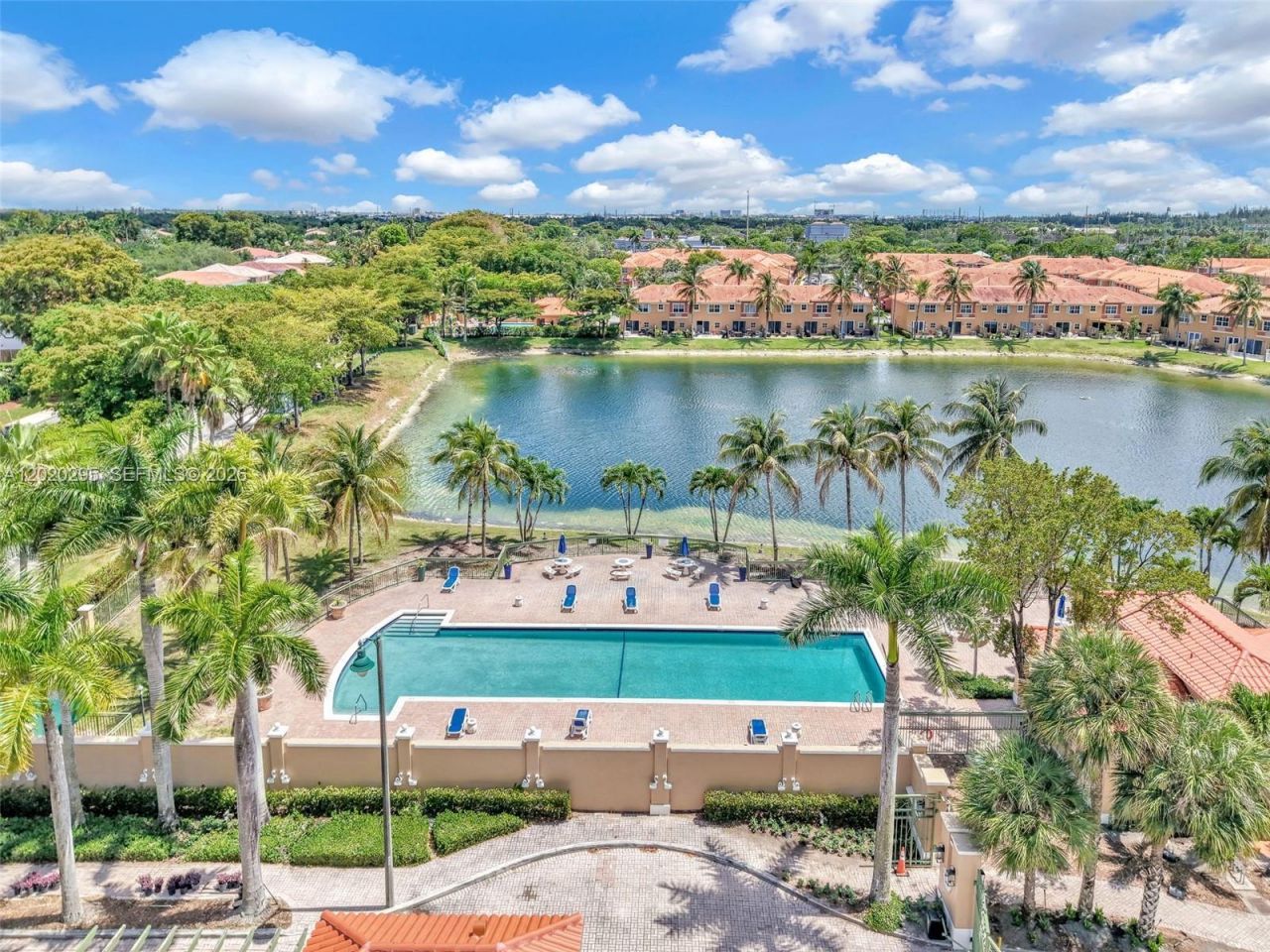 6630 NW 114th Ave, Unit 1538, Doral, FL 33178 Photo