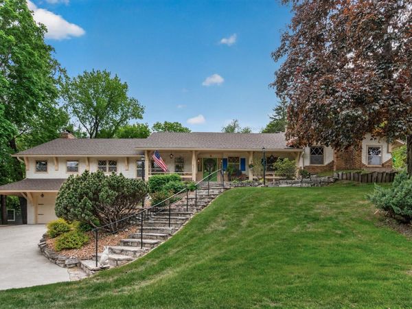 13651 Oakwood Curve , Burnsville, MN 55337