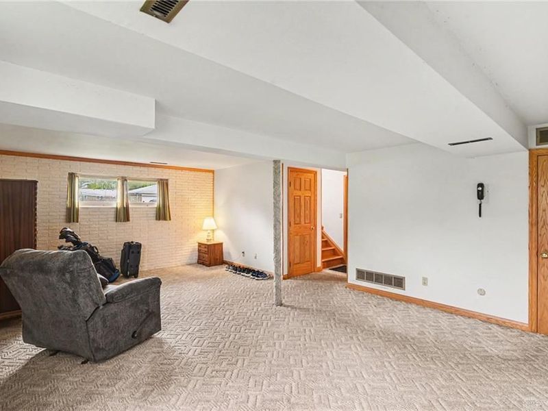 2040 Penbrooke Trail, Miamisburg, OH 45459 Photo 18