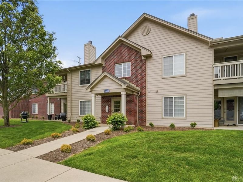 1982 Waterstone Boulevard, Unit 208, Washington Township, OH 45342 Photo 2