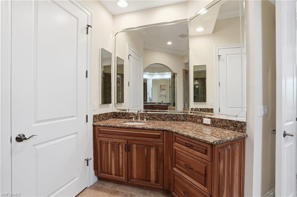 10698 Mirasol Dr, Unit 903, Miromar Lakes, FL 33913 Photo
