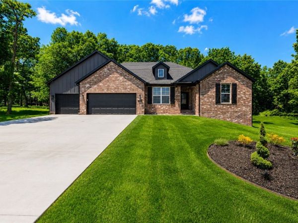 9307 Digby Drive , Gentry, AR 72734