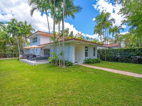 1203 Madrid St , Coral Gables, FL 33134