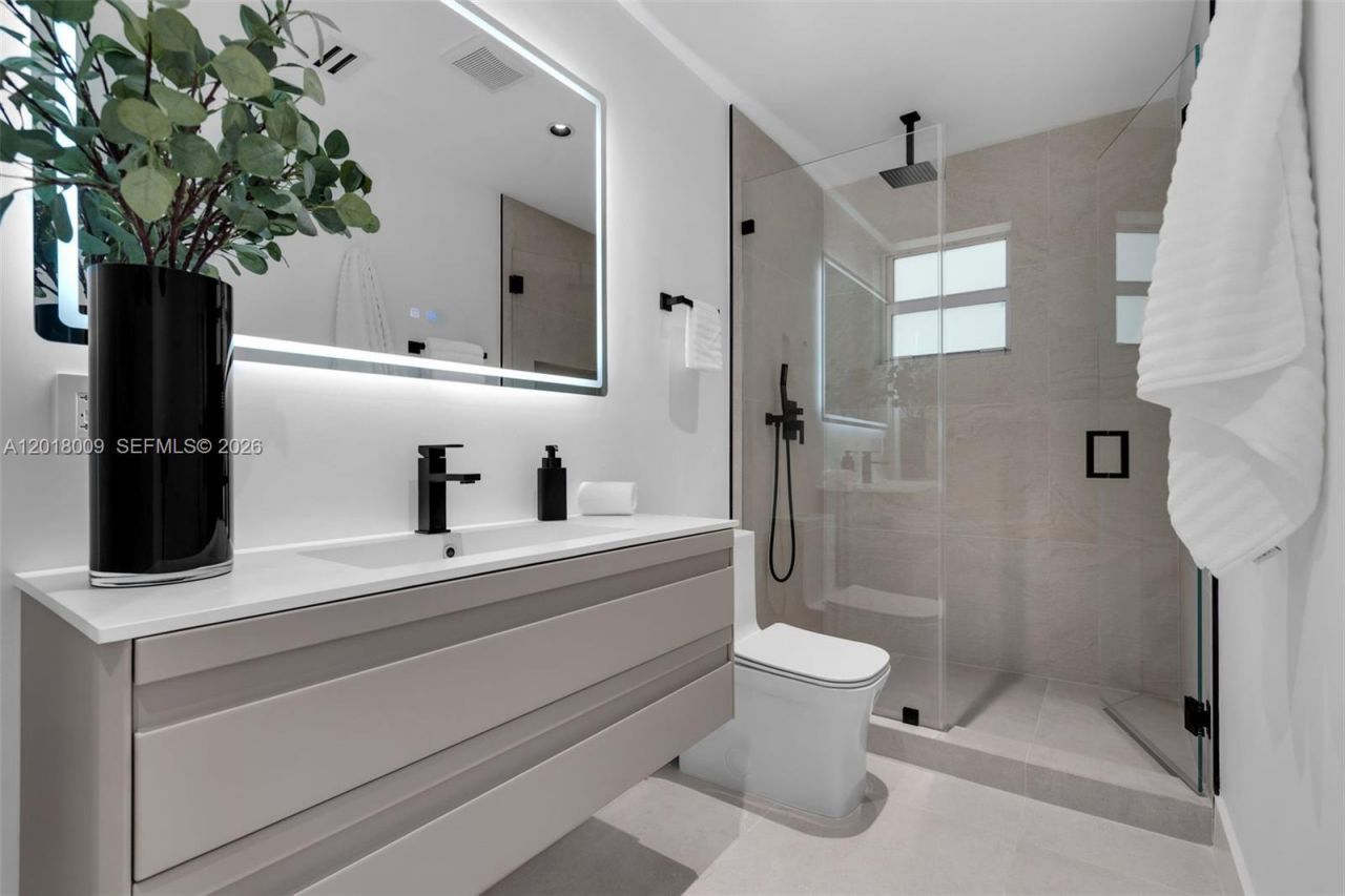 1203 Madrid St, Coral Gables, FL 33134 Photo