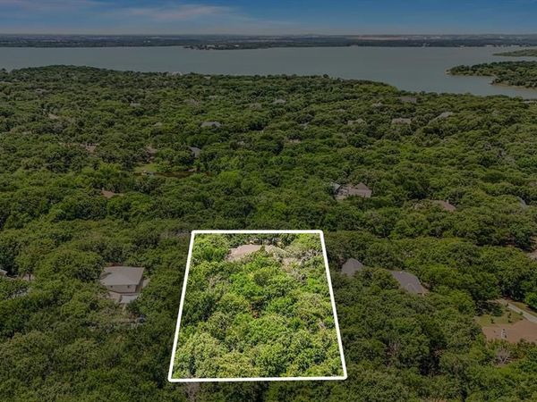 950 Garnet Cove, Oak Point, TX 75068