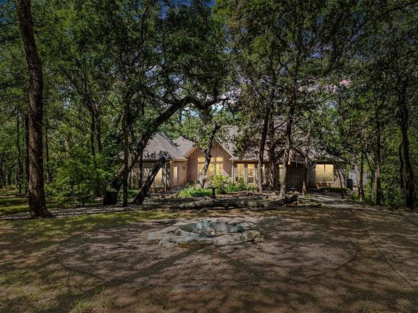 950 Garnet Cove, Oak Point, TX 75068
