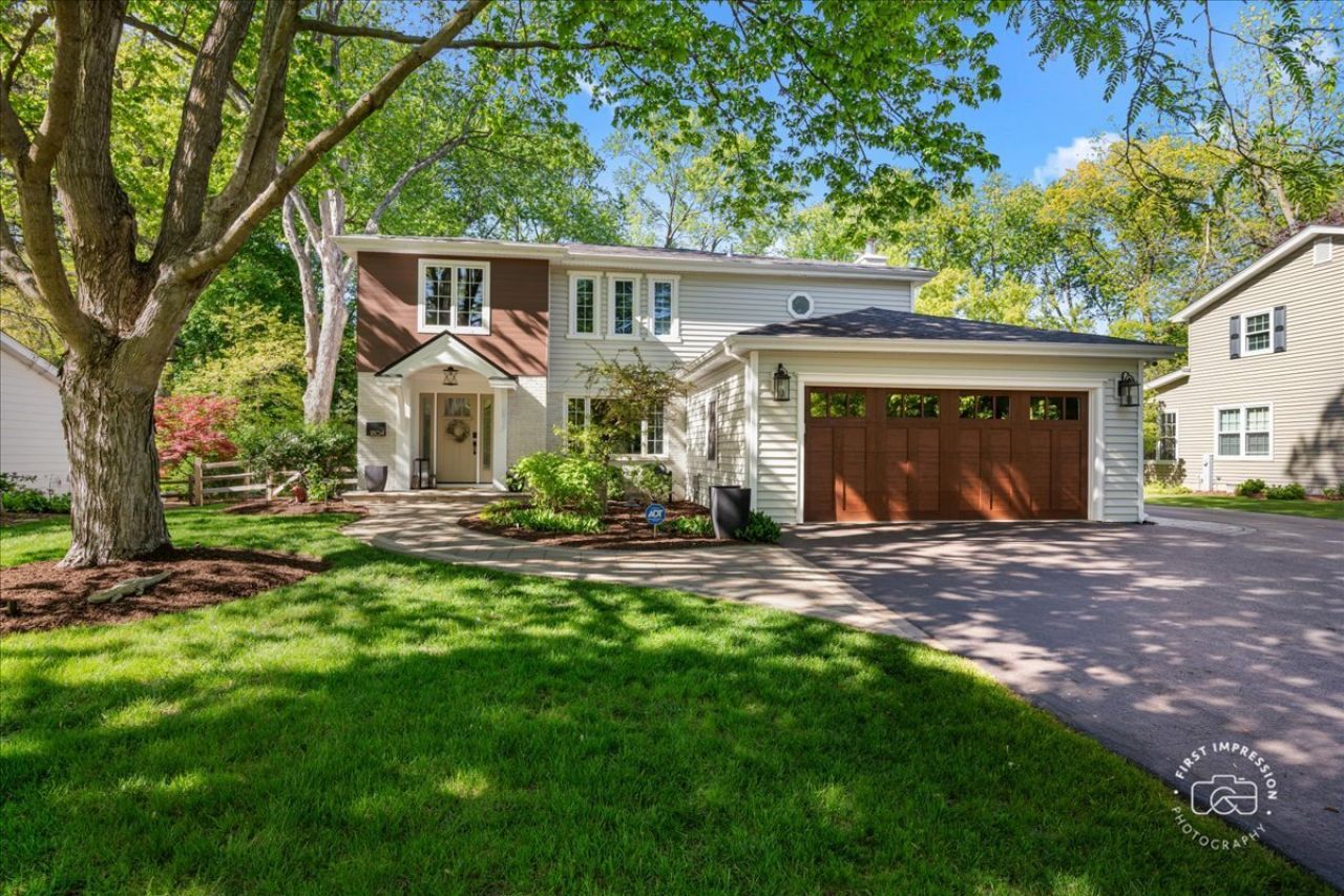 1804 Allen Lane, Saint Charles, IL 60174 Main Photo