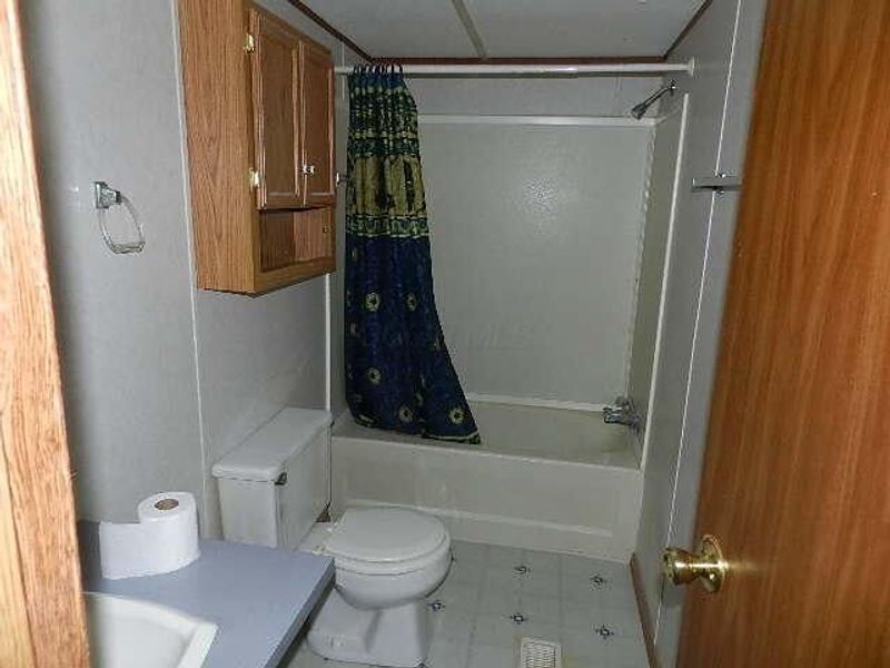 1934 Bluffstone Court, Grove City, OH 43123 Photo 12