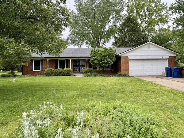 2 Holmes Court, Greenfield, IN 46140