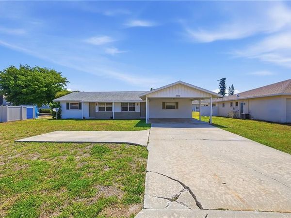 4913 Viceroy ST, CAPE CORAL, FL 33904