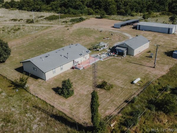 11915 S 24th St W Route W, Oktaha, OK 74450
