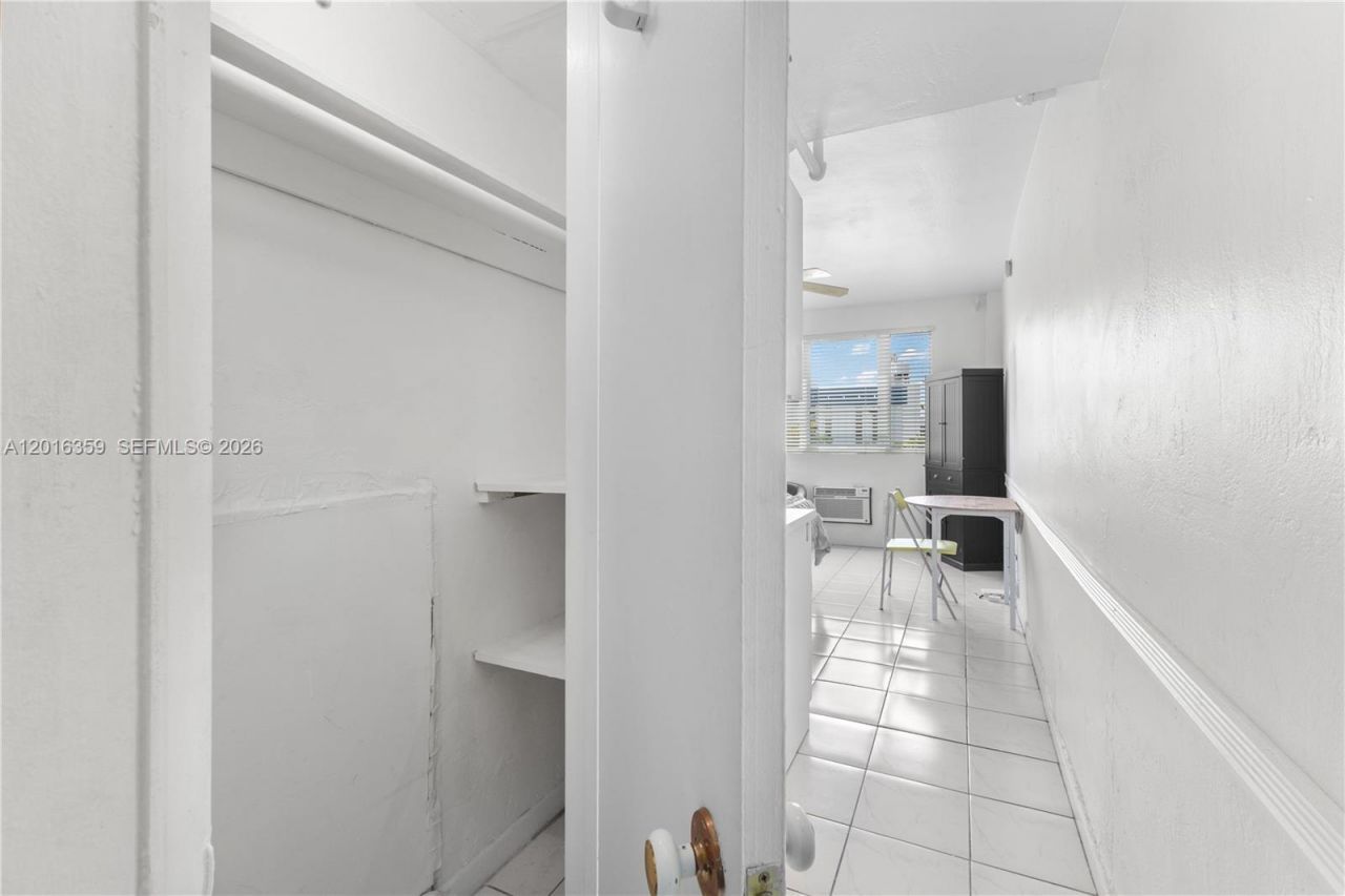 255 W 24th St , Unit 432, Miami Beach, FL 33140 Photo
