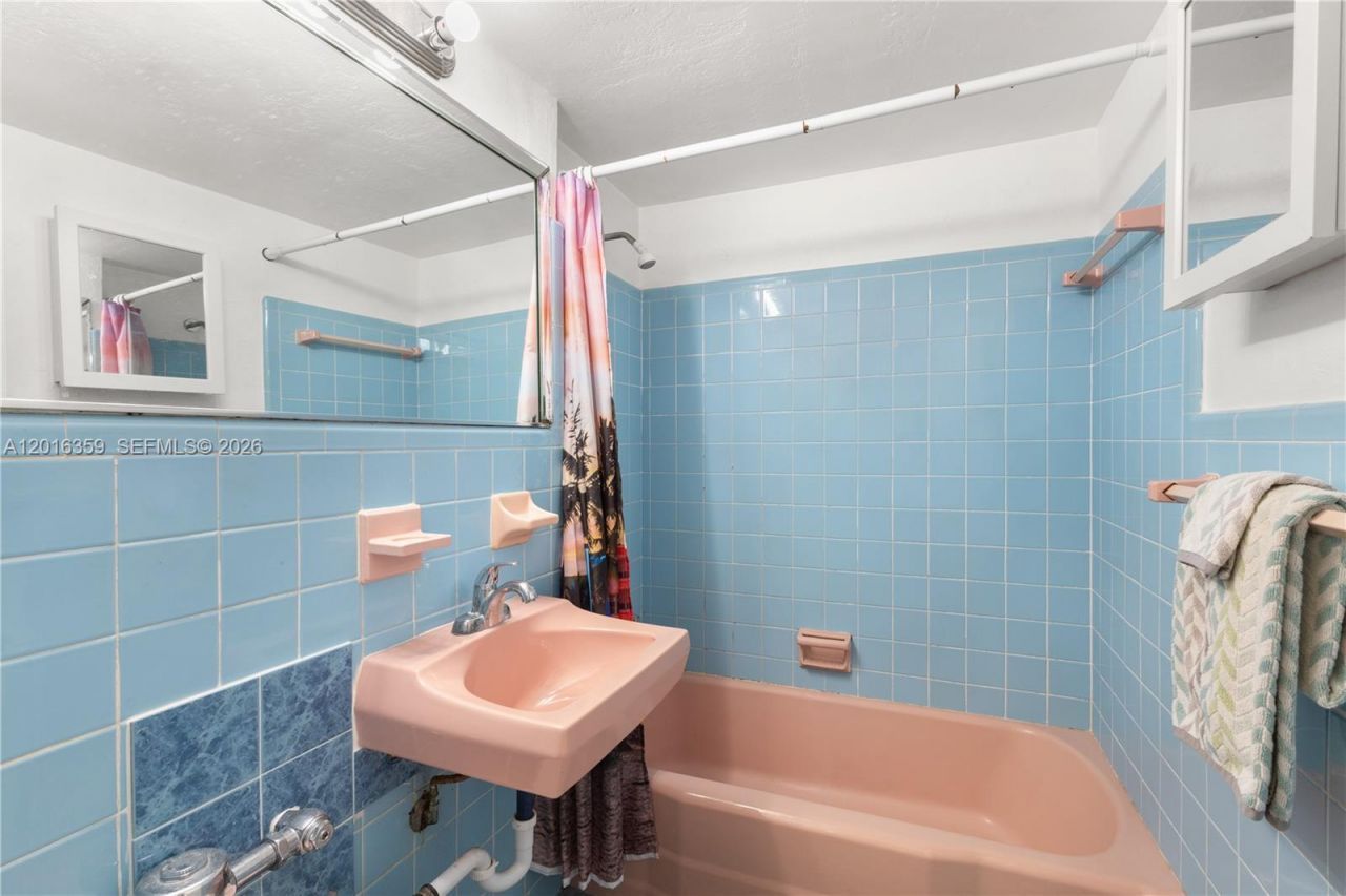 255 W 24th St , Unit 432, Miami Beach, FL 33140 Photo