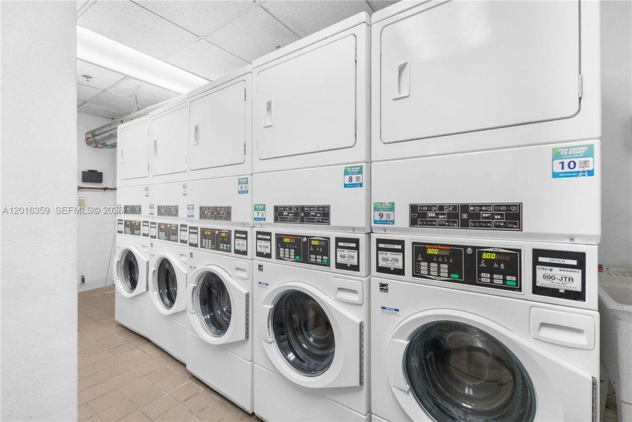 255 W 24th St , Unit 432, Miami Beach, FL 33140 Photo