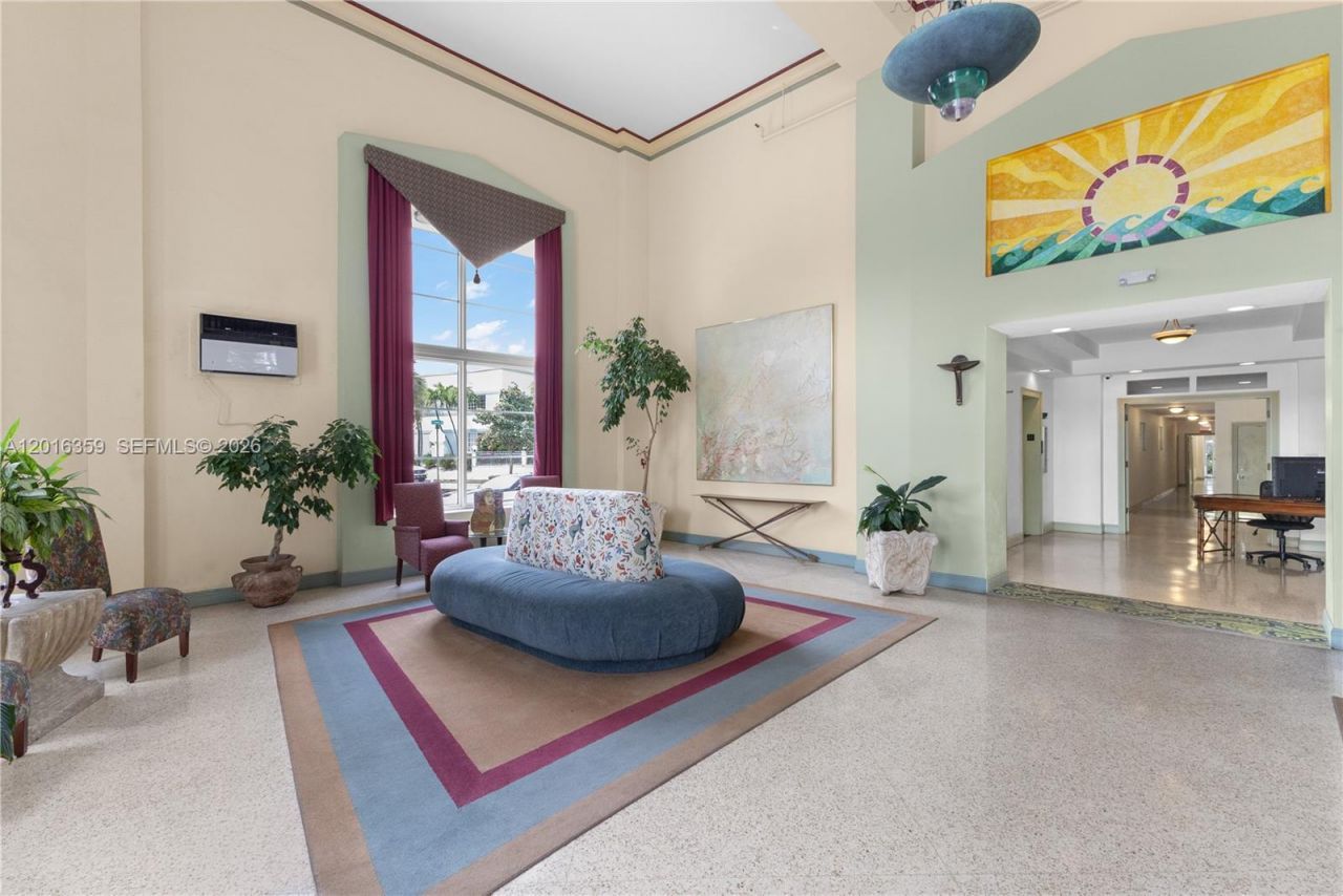255 W 24th St , Unit 432, Miami Beach, FL 33140 Photo