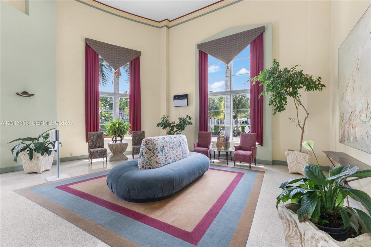 255 W 24th St , Unit 432, Miami Beach, FL 33140 Photo