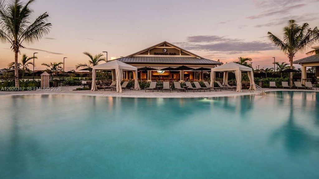 15323 Lucerna , Unit 204, Naples, FL 34114 Photo