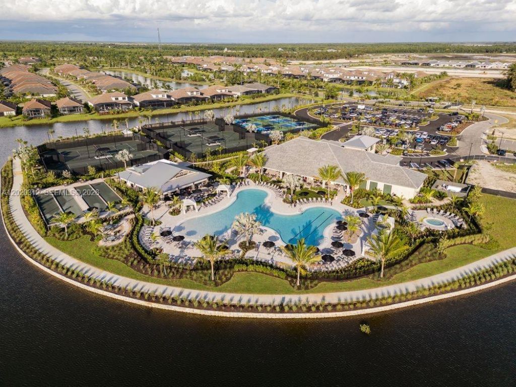 15323 Lucerna , Unit 204, Naples, FL 34114 Photo