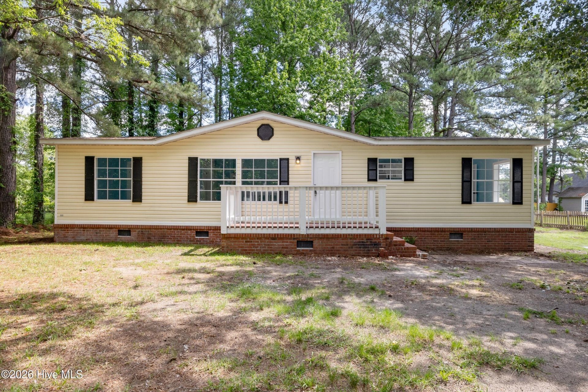 211 Pond Road, Rocky Point, NC 28457 Main Photo