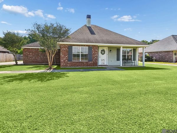 32380 Avants Rd, Walker, LA 70785