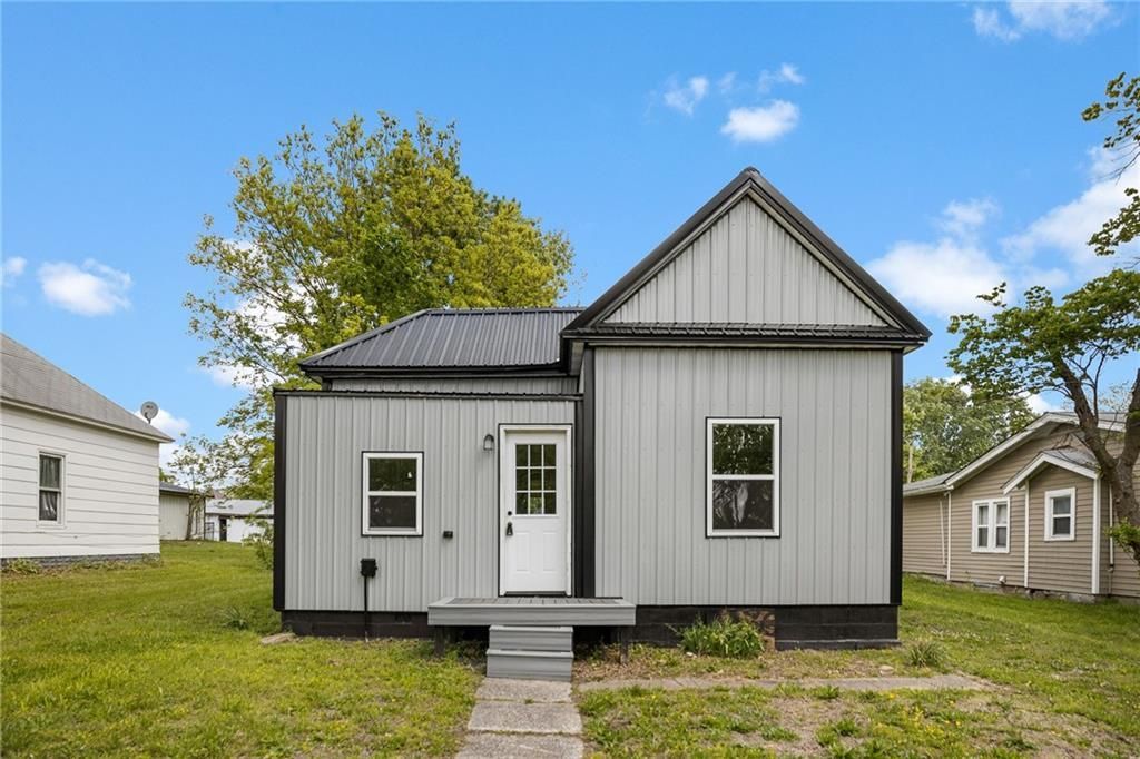 325 E Lake Street, Marceline, MO 63658 Main Photo