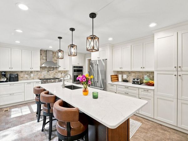 64 Whispering Pines Drive, Signal Mountain, TN 37377