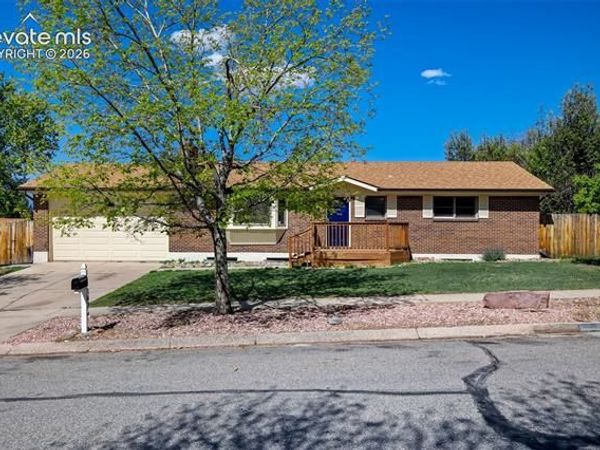 1426 Fetterman Drive, Colorado Springs, CO 80915