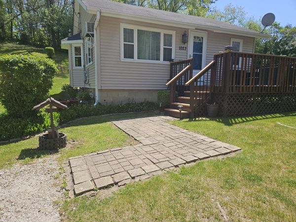 1023 Highland St, Twin Lakes, WI 53181