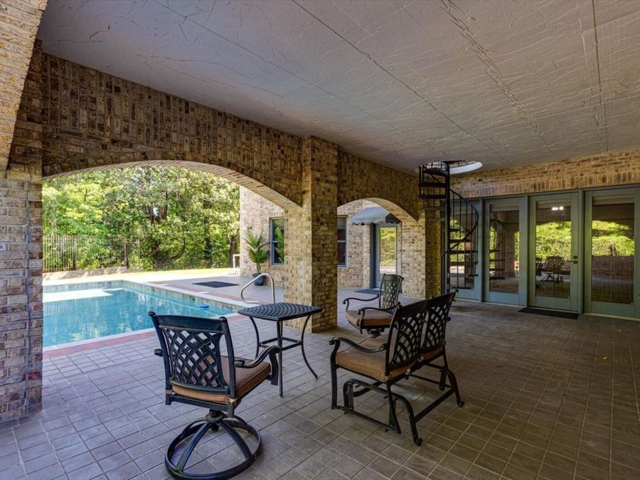 Property Image 93