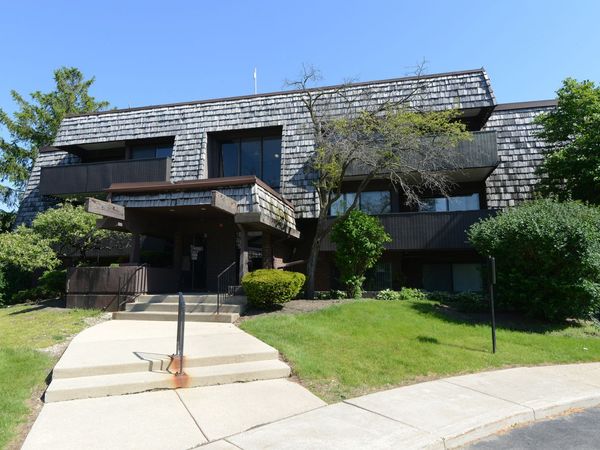 523 Timber Ridge Drive , Unit 204, Carol Stream, IL 60188